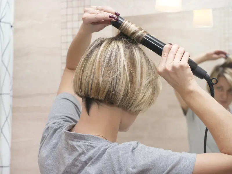 Curling Short Hair With A Curling Iron 