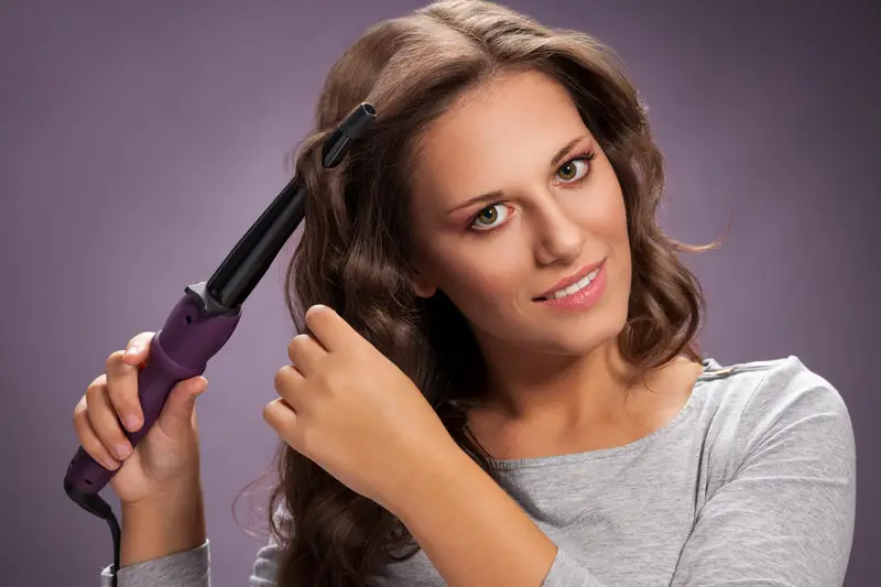 Curling iron for wavy hair