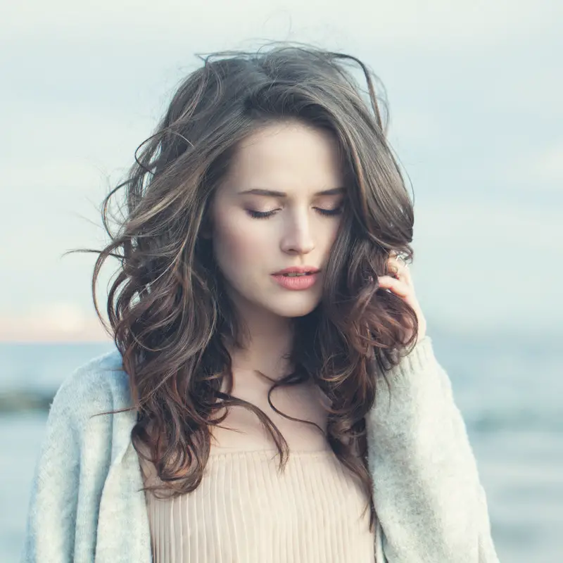 Loose waves hairstyle