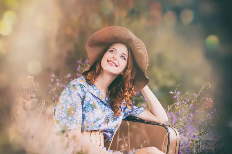 Travelling woman with curly hair